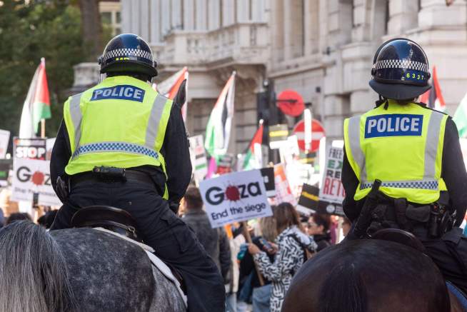Policing of Pro-Palestine Protests is ‘Racist and Islamophobic’ and Driven By Media and Government Pressure, Report Warns