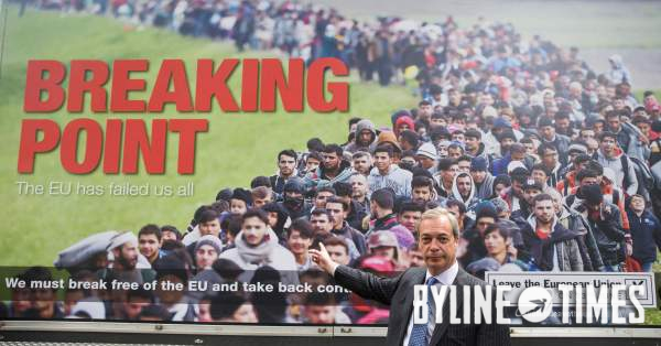 Nigel Farage unveils and discusses UKIP's new 'Breaking Point' poster in June 2016. Photo: Mark Thomas / Alamy