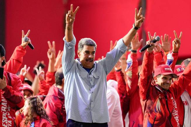 Venezuelan Diaspora Return Home to Vote in Presidential Elections Amid Hopes Nicolás Maduro will be Defeated